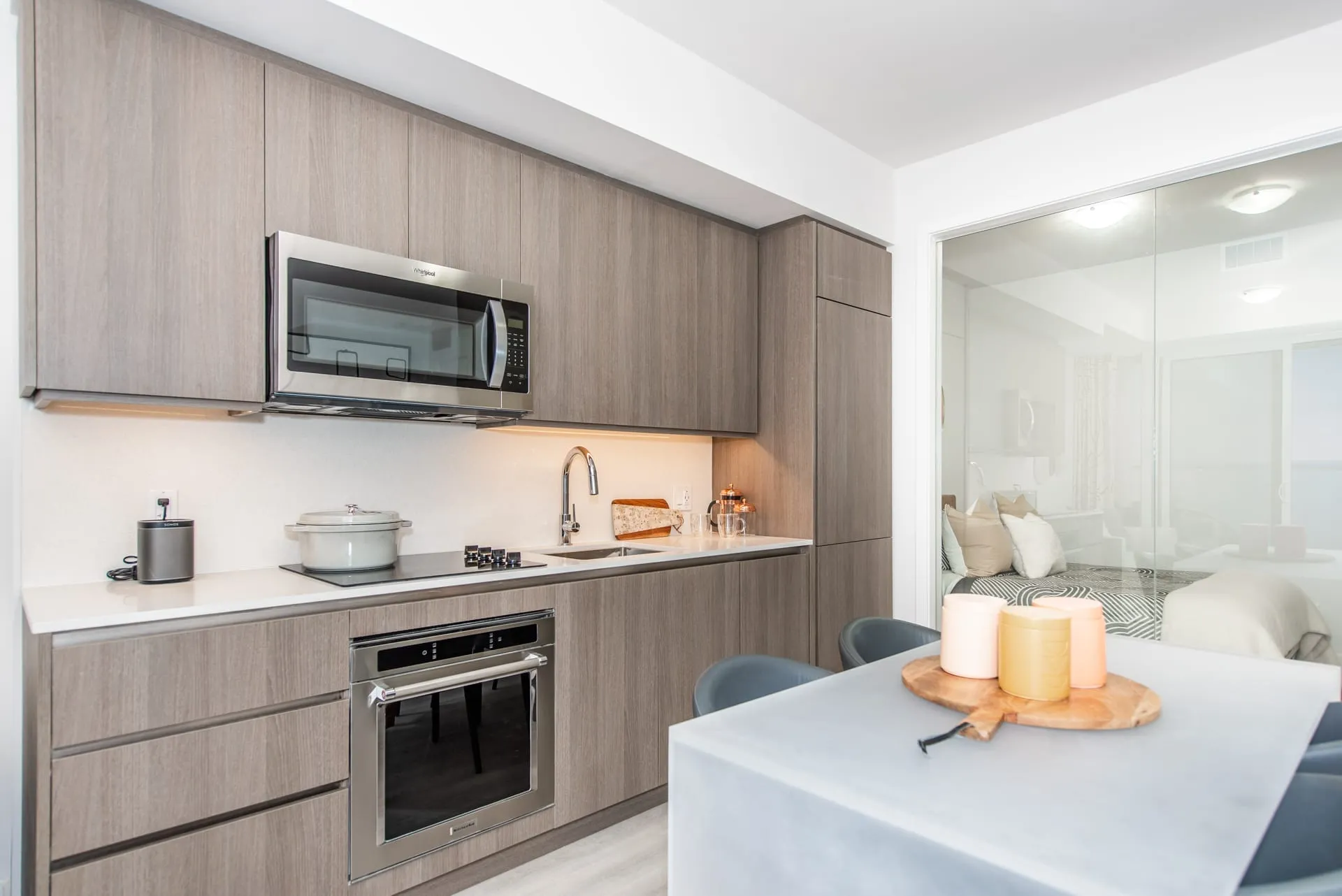 high resolution 1920 x 1282 3