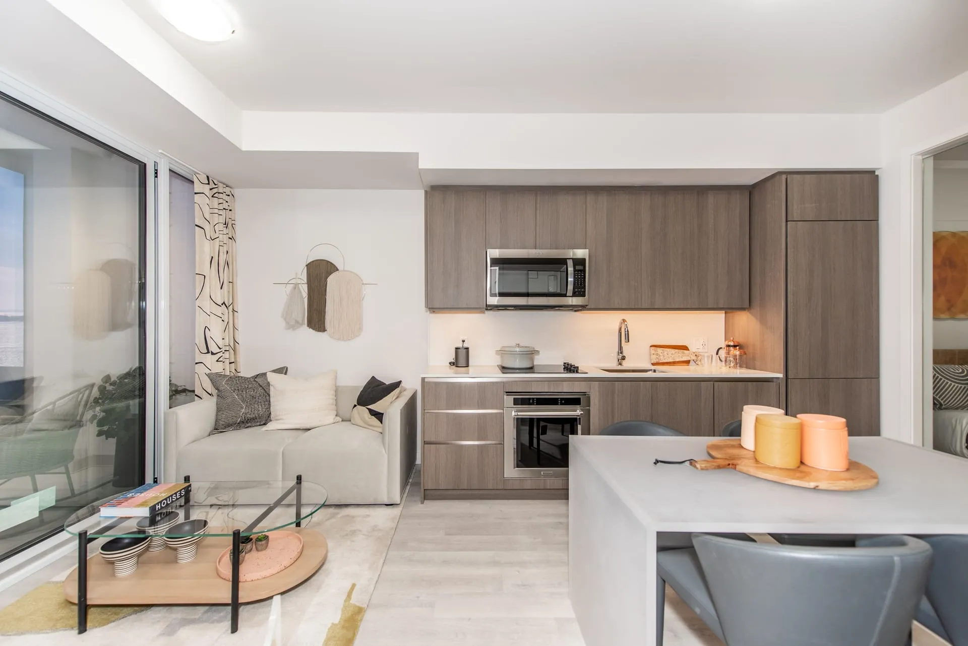 high resolution 1920 x 1282 5 (1)